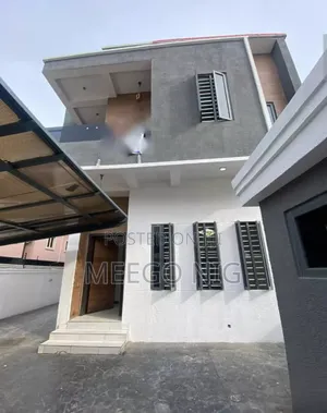 Studio Apartment in Ikota Villa Estate for rent