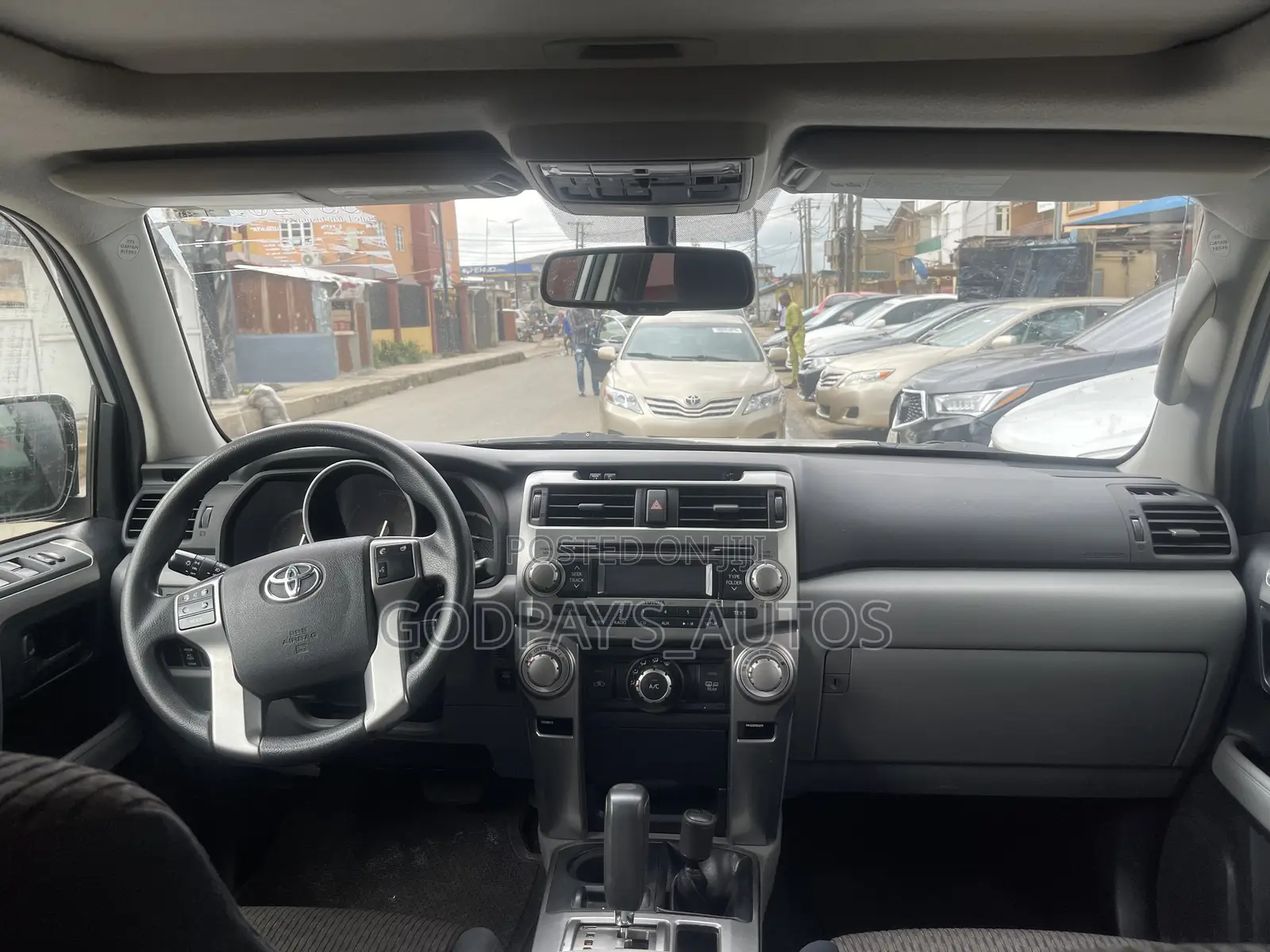 Toyota 4-Runner SR5 4WD 2012 Silver