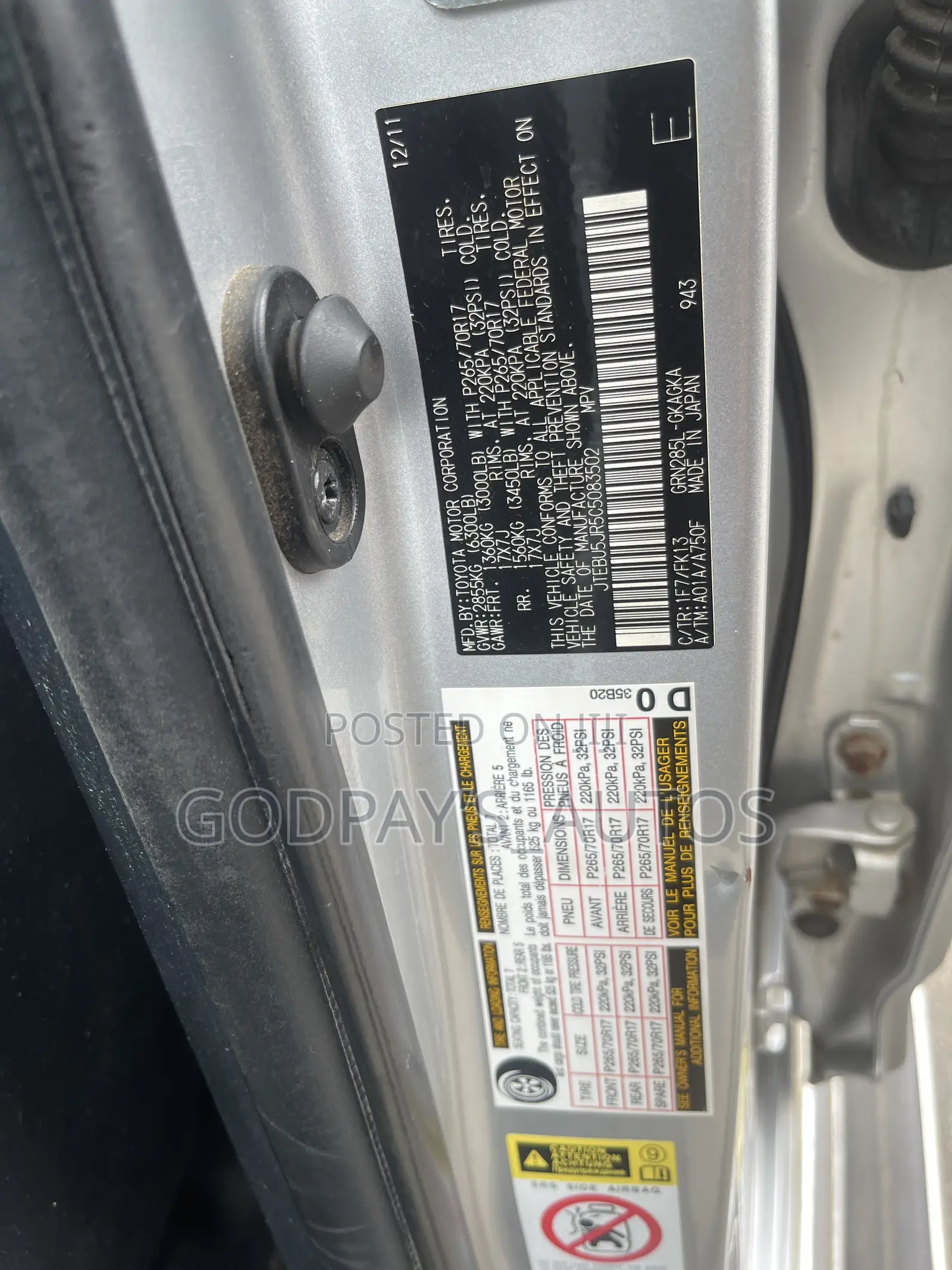 Toyota 4-Runner SR5 4WD 2012 Silver