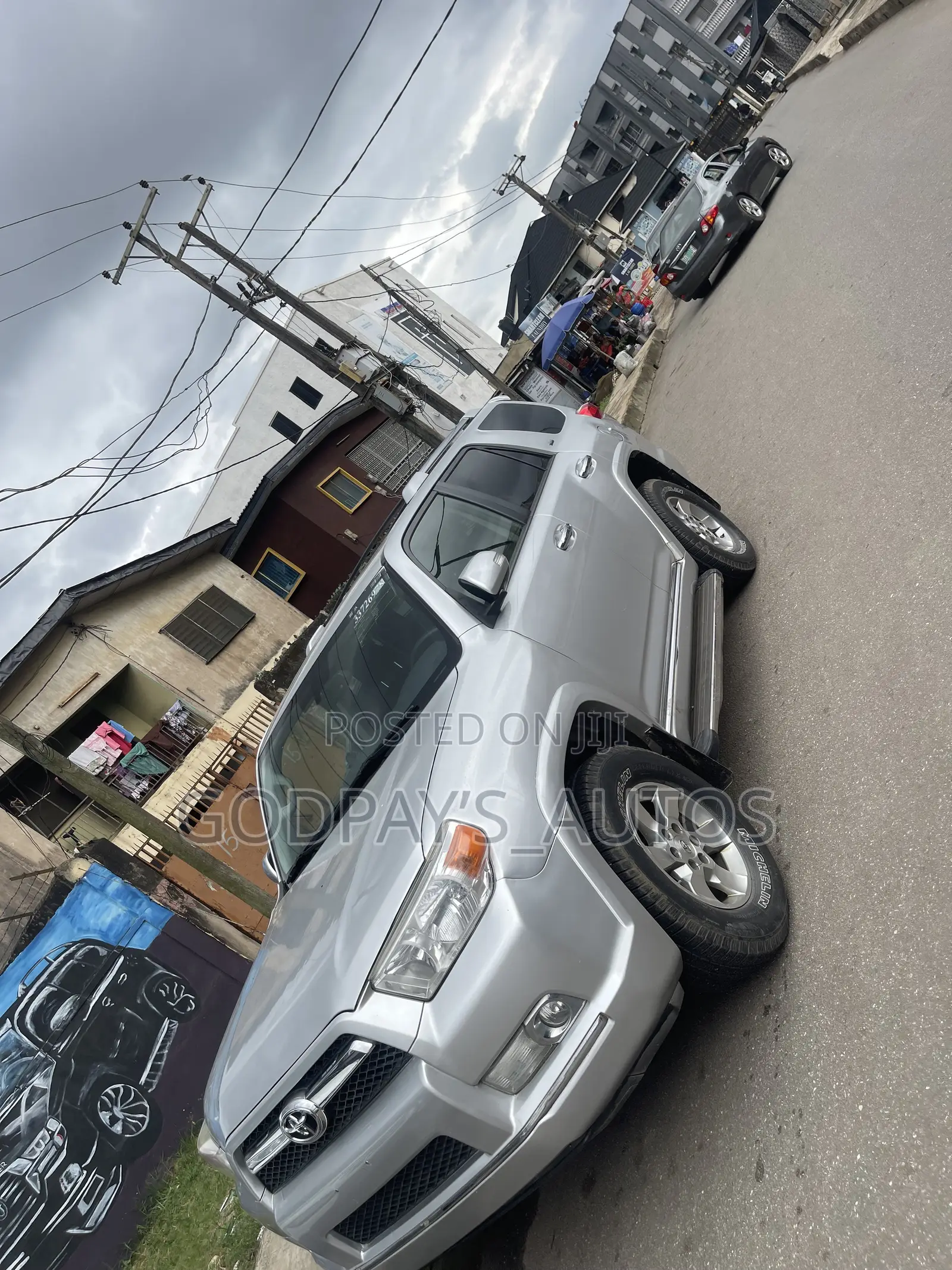 Toyota 4-Runner SR5 4WD 2012 Silver