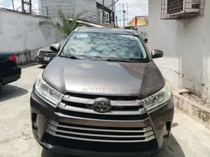 Toyota Highlander 2018 Gray