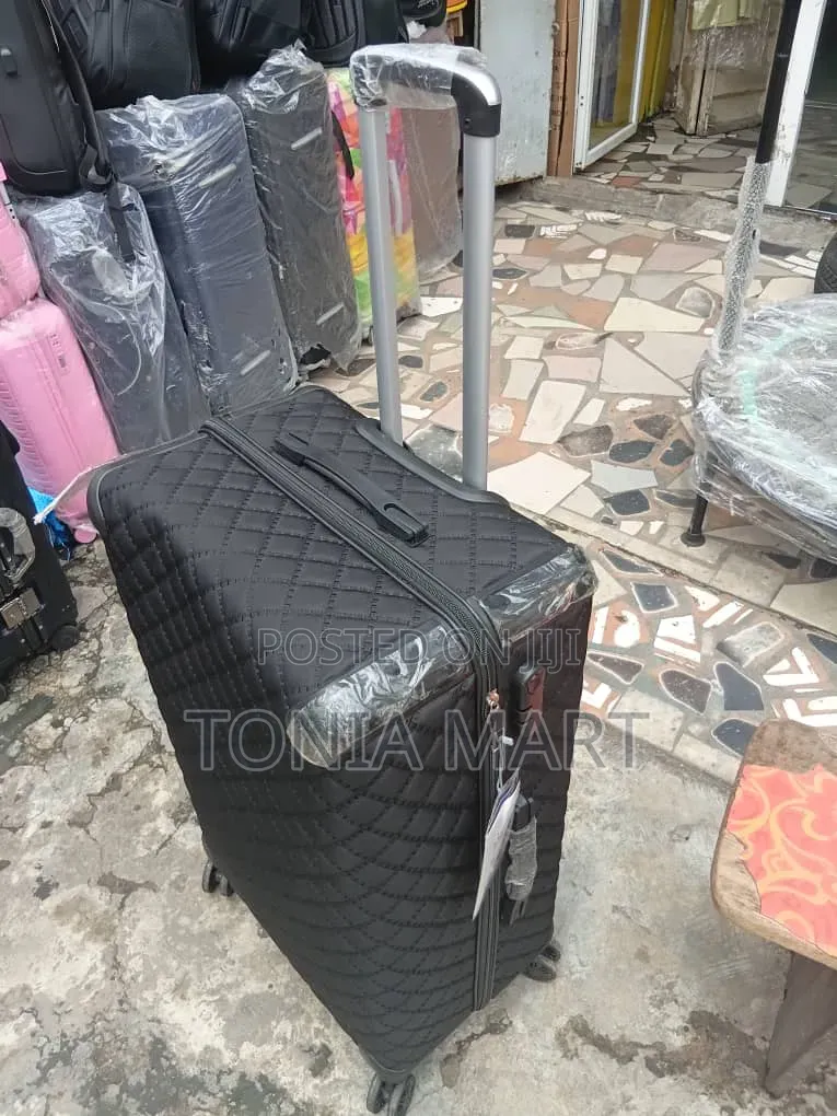 28inches Luxury Travelling Box
