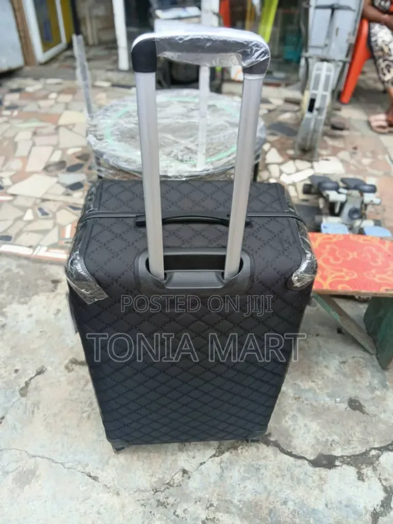 28inches Luxury Travelling Box