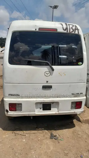 Suzuki Every 2009 White