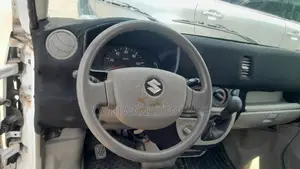 Suzuki Every 2009 White