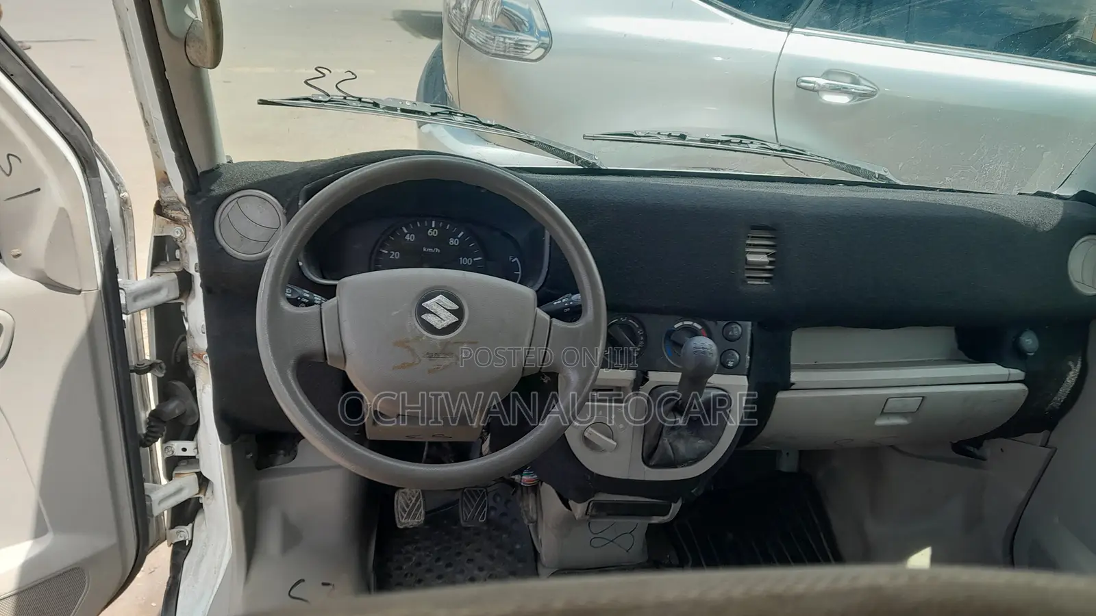 Suzuki Every 2009 White