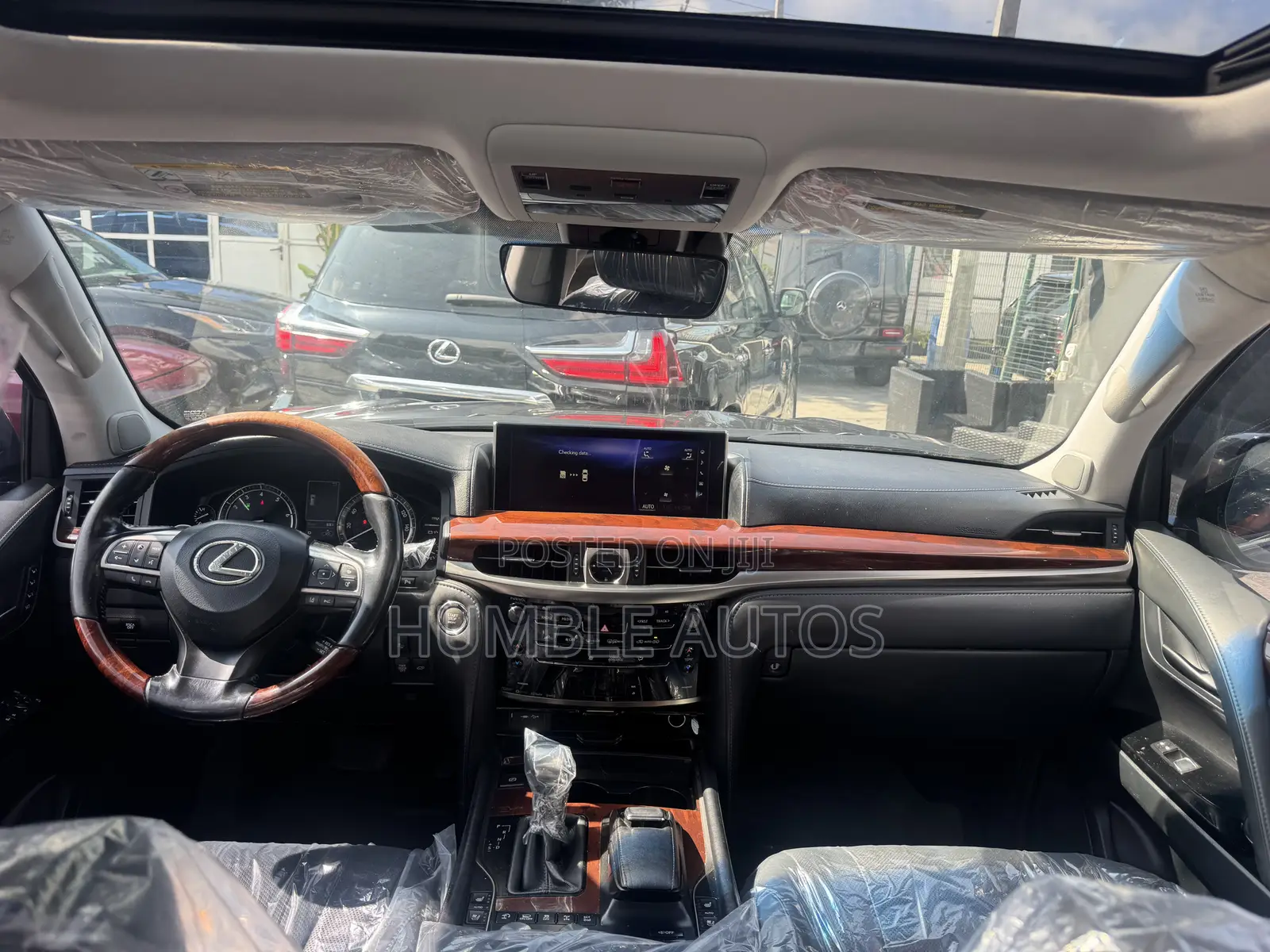 Lexus LX 2018 Blue