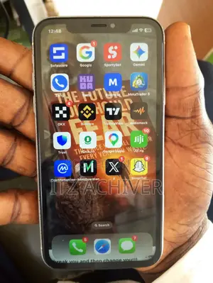 Apple iPhone XR 64 GB White