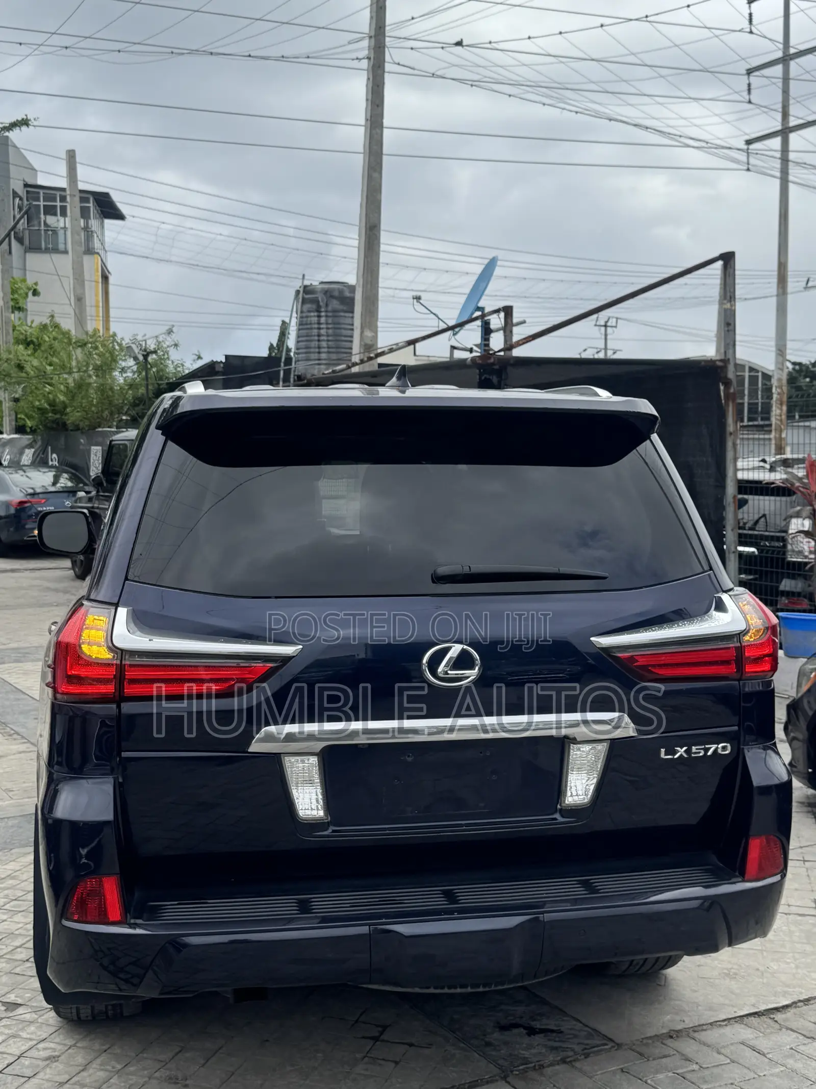 Lexus LX 2018 Blue