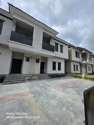2bdrm Duplex in Behind Shafa Filling, Lugbe District for rent