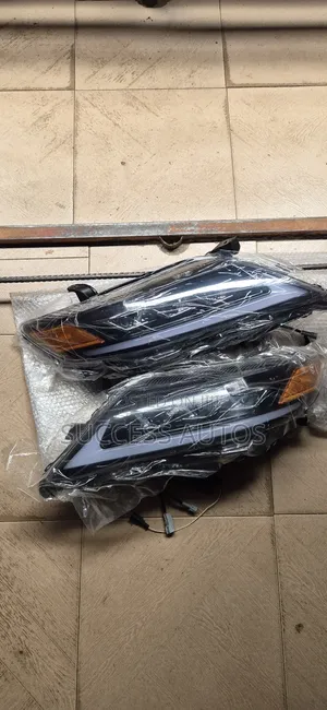 Head Lamp Camry 2010 3 Touch