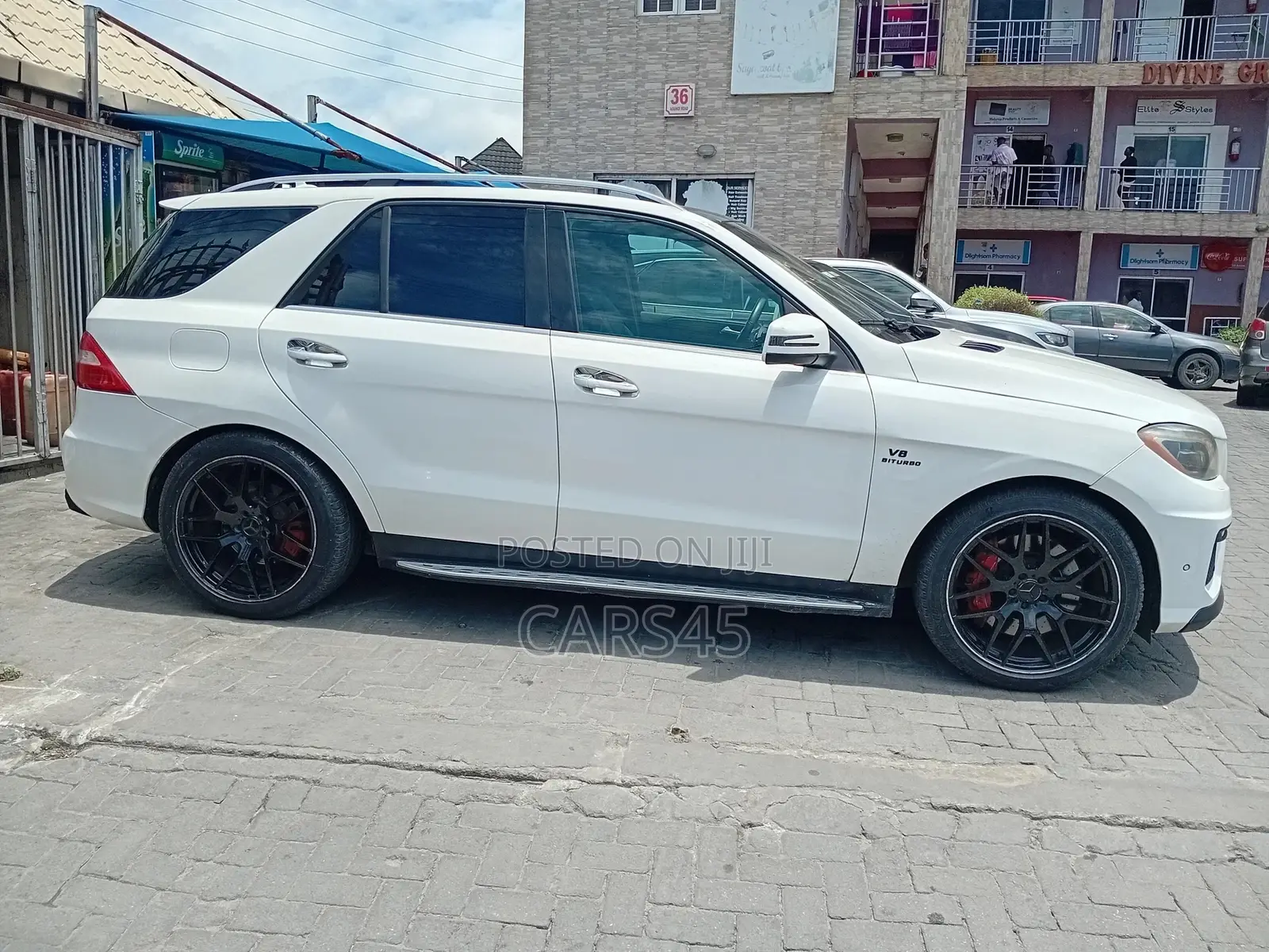 Mercedes-Benz M Class ML 63 AMG 2012 White