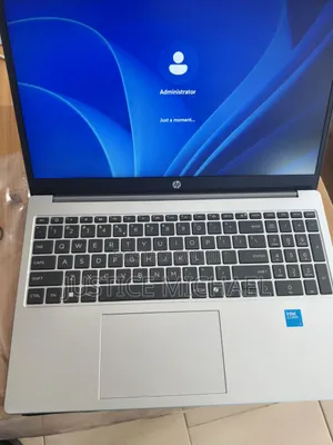 New Laptop HP 250 G10 8GB Intel Core i3 SSD 512GB