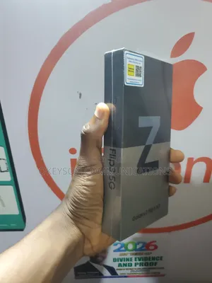 New Samsung Galaxy Z Flip3 5G 128 GB Black