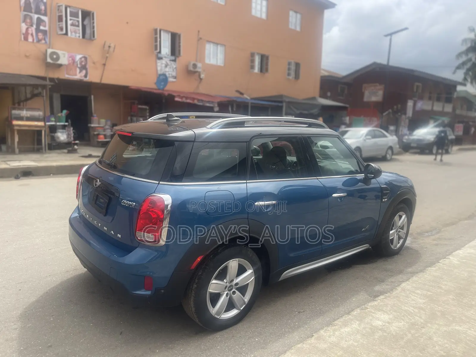 Mini Cooper 2018 Blue