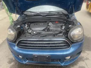Mini Cooper 2018 Blue