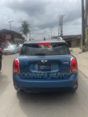 Mini Cooper 2018 Blue