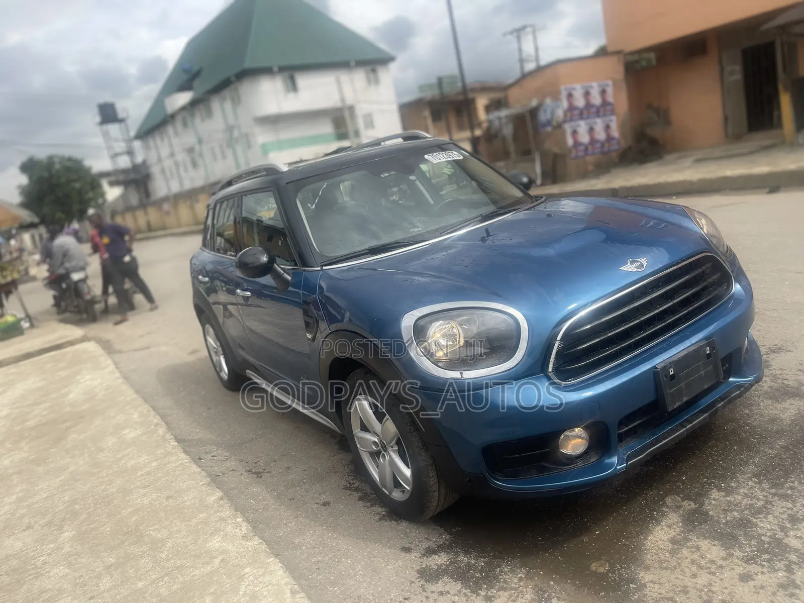 Mini Cooper 2018 Blue