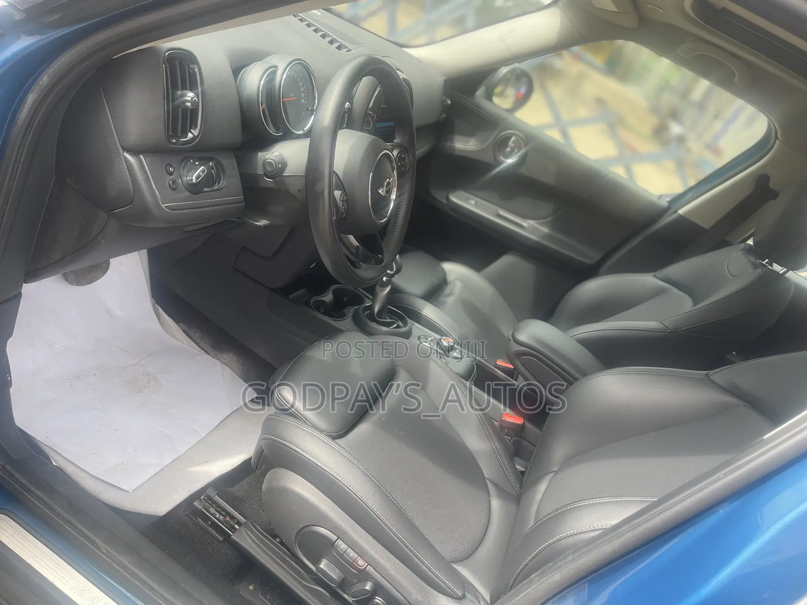 Mini Cooper 2018 Blue