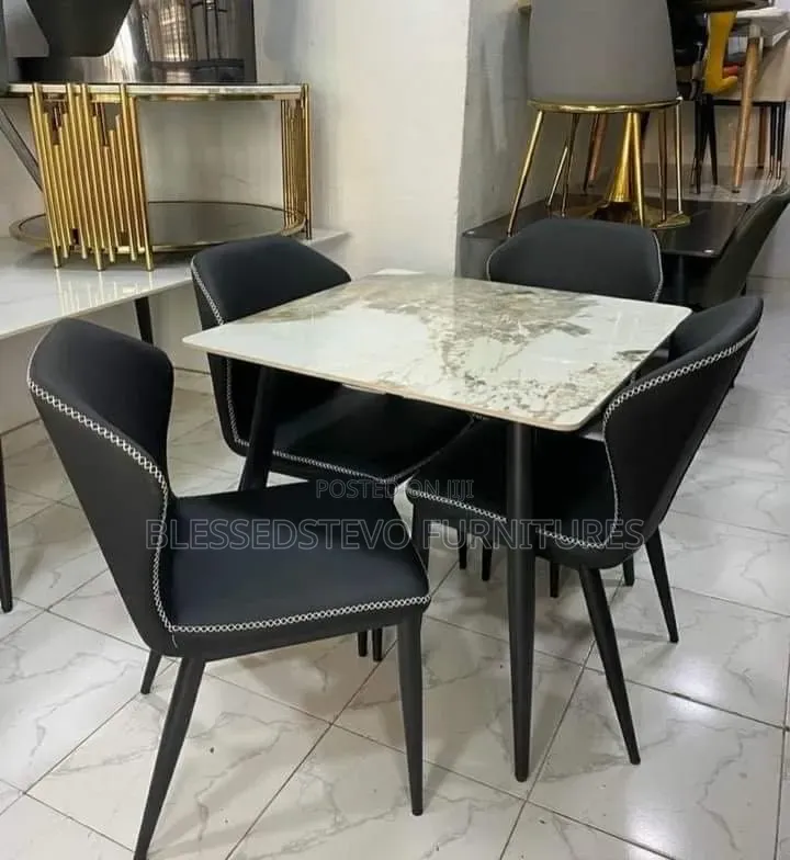Dining Table With 4 Chair