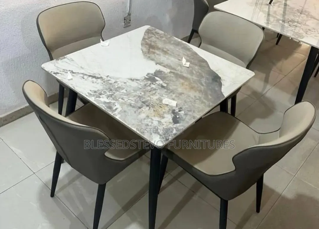 Dining Table With 4 Chair