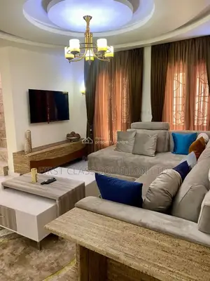 Cozy 4 Bedroom Apartment