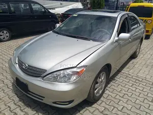 Toyota Camry 2002 Silver