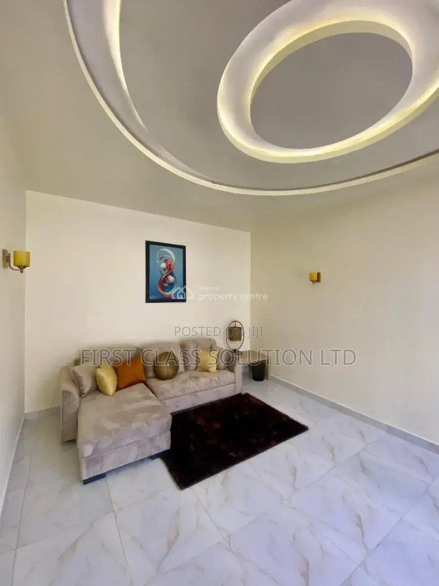 Cozy 4 Bedroom Apartment