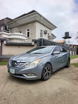 Hyundai Sonata GLS Sedan FWD (2.4L 4cyl 6A) 2012 Gray