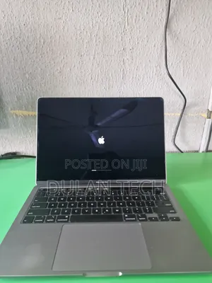 Laptop Apple MacBook Pro 2020 16GB Intel Core i5 SSD 500GB