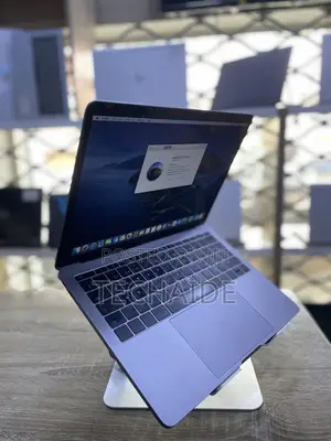 Laptop Apple MacBook Pro 2017 16GB Intel Core i5 SSD 1T