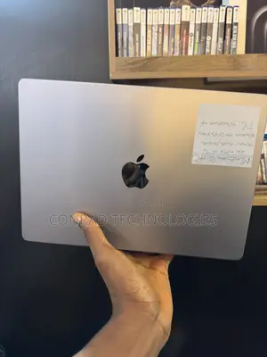 Laptop Apple MacBook Pro 2021 M1 16GB Apple M1 Pro SSD 512GB