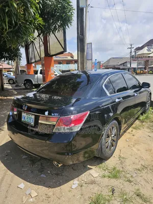 Honda Accord 2012 Black