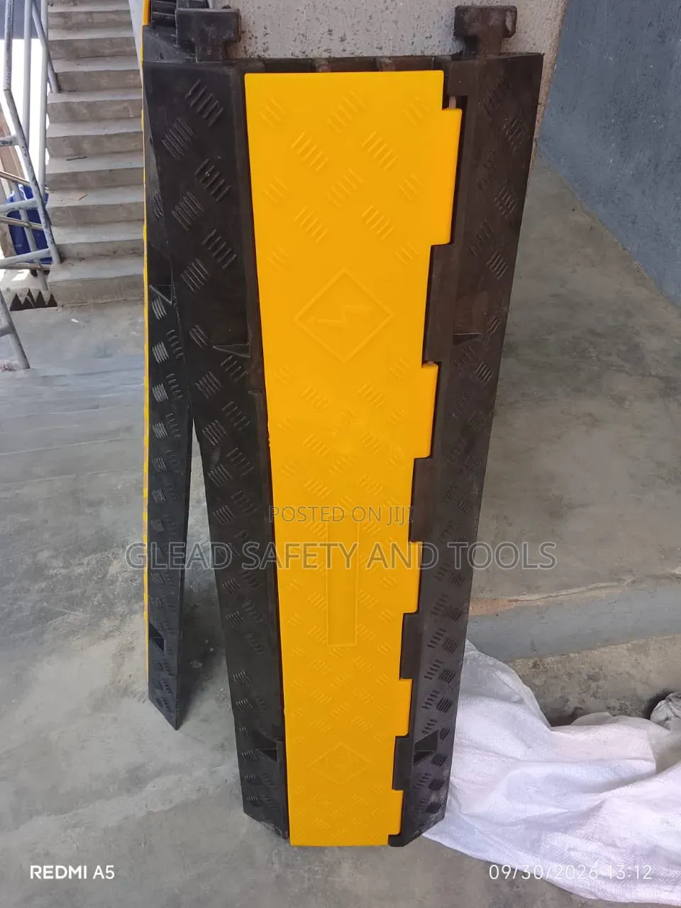 Rubber 3 Channel Cable Protector