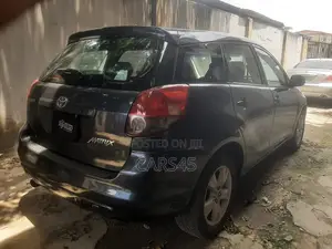 Toyota Matrix 2004 Gray
