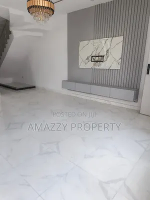 3bdrm Duplex in Ikota Lagos Nigeria for rent
