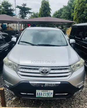 Toyota Highlander 2013 Silver