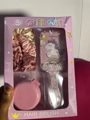 Gift Kit Hair Brush