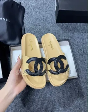 Luxury Chanel Women Palm Slippers