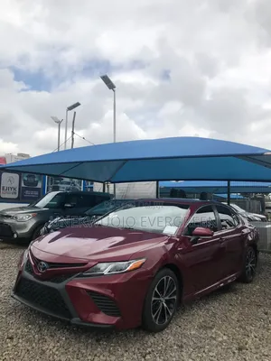 Toyota Camry 2018 Red