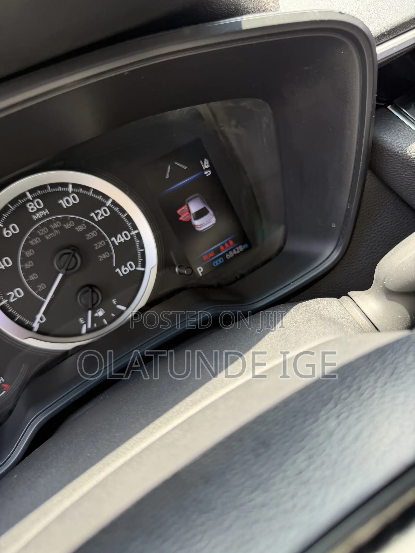 Toyota Corolla LE 2020 Silver