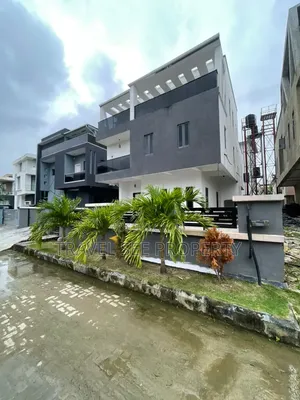 5bdrm Duplex in Orchid Roads Lekki for sale