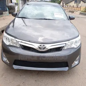 Toyota Camry LE 4dr Sedan (2.5L 4cyl 6A) 2012 Gray