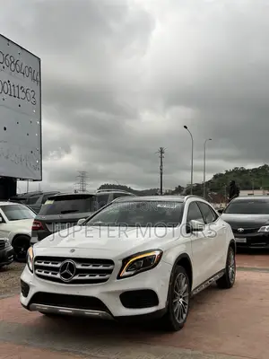 Mercedes-Benz GLA 250 2020 White