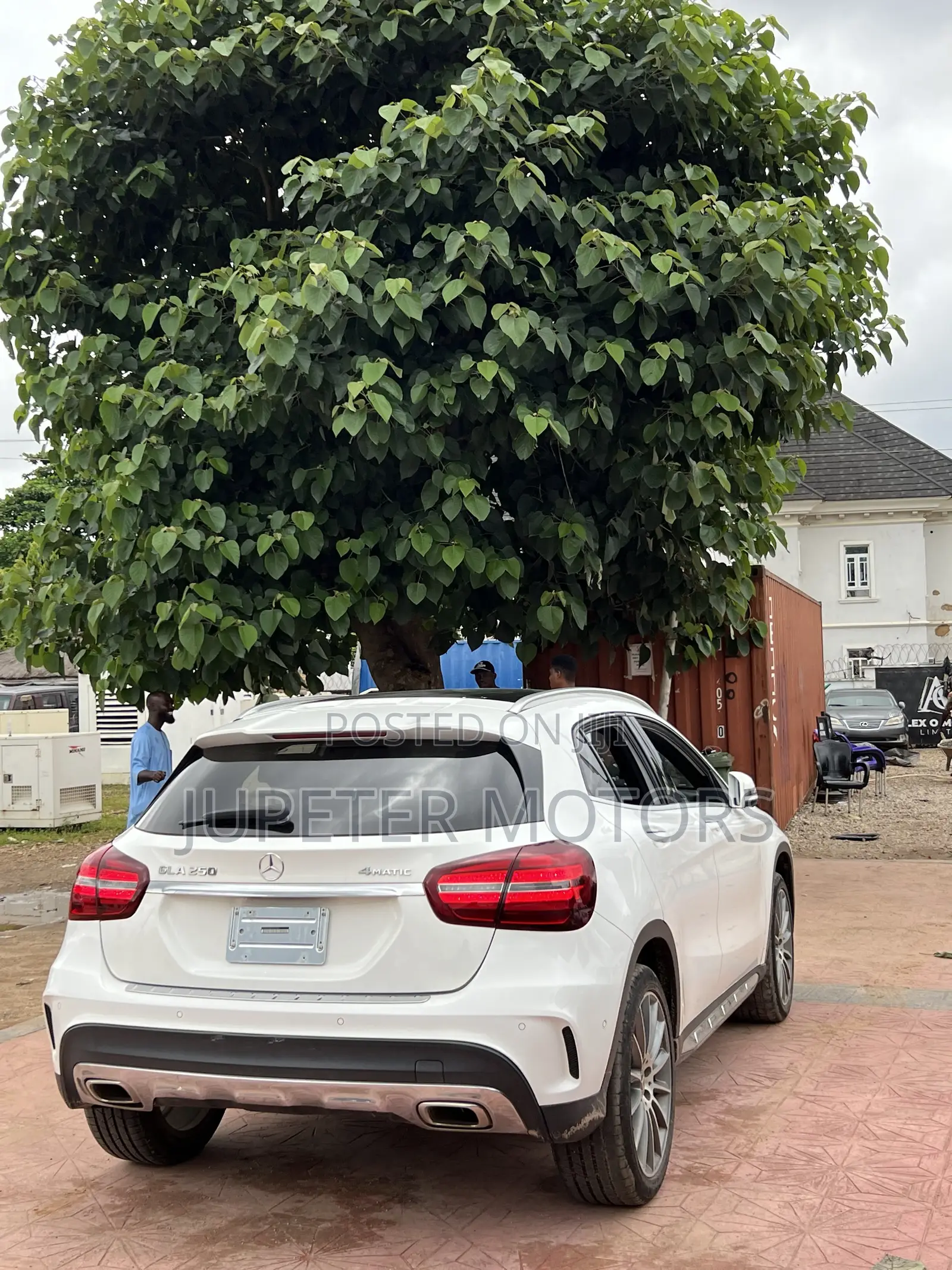 Mercedes-Benz GLA 250 2020 White