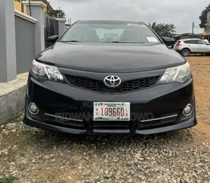 Toyota Camry SE 4dr Sedan (2.5L 4cyl 6A) 2012 Black