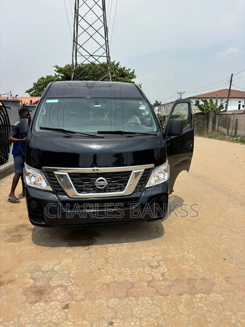 Nissan Caravan (Urvan) 2010 Black