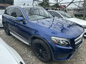 Mercedes-Benz GLC-Class 2018 Blue