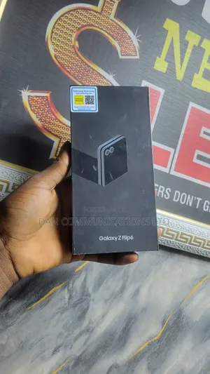 New Samsung Galaxy Z Flip6 256 GB Silver