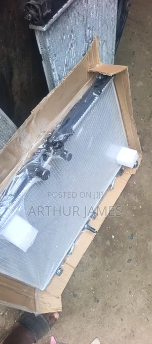 Brand New Radiator Toyota Sienna and Lexus Rx350 2008 2G Engine